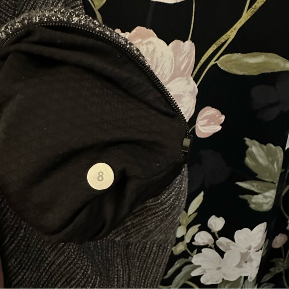 Lululemon Sweater - Picture 4 of 4